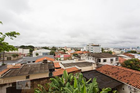 Vista da Suite de apartamento para alugar com 3 quartos, 120m² em Umuarama, Uberlândia