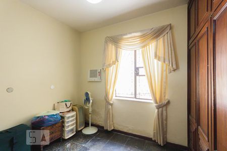 Casa à venda com 300m², 4 quartos e 4 vagasQuarto 2