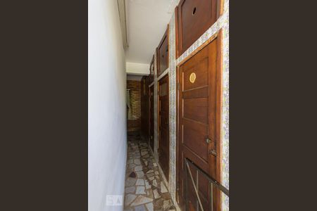 Casa à venda com 300m², 4 quartos e 4 vagasDespensas