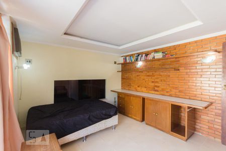 Casa à venda com 300m², 4 quartos e 4 vagasSuíte 1