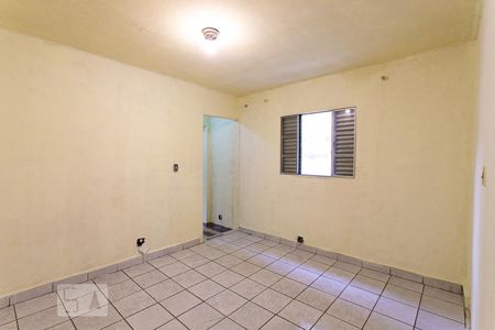 Suíte de casa para alugar com 2 quartos, 140m² em Penha de França, São Paulo