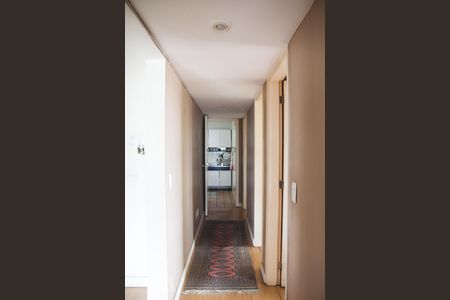 Apartamento à venda com 124m², 3 quartos e 1 vagaCorredor