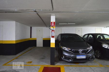 Apartamento para alugar com 49m², 2 quartos e 1 vagaÁrea comum - garagem e depósito