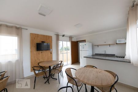 Apartamento para alugar com 37m², 2 quartos e sem vaga Apartamento para alugar com 37m², 2 quartos e sem vagaÁrea comum - Salão de festas