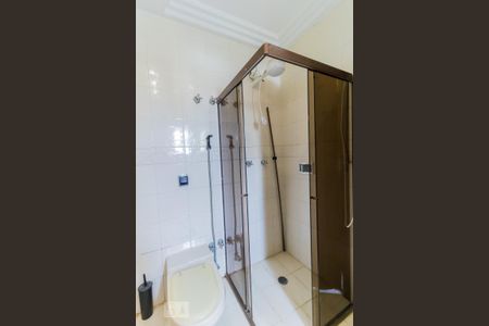 Casa à venda com 274m², 4 quartos e 5 vagas Casa à venda com 274m², 4 quartos e 5 vagasBanheiro da Suíte 2