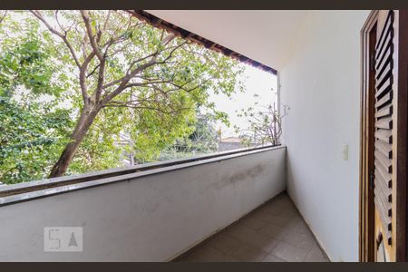 Casa à venda com 274m², 4 quartos e 5 vagas Casa à venda com 274m², 4 quartos e 5 vagasSacada da Suíte 2