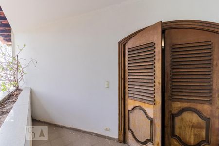 Casa à venda com 274m², 4 quartos e 5 vagas Casa à venda com 274m², 4 quartos e 5 vagasSacada da Suíte 2