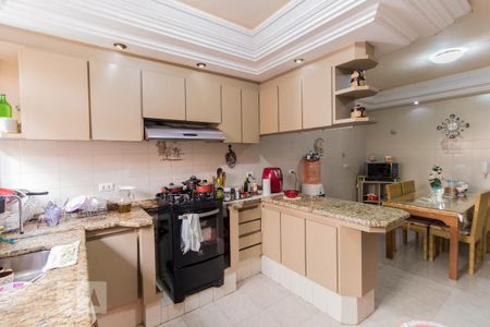 Casa à venda com 274m², 4 quartos e 5 vagas Casa à venda com 274m², 4 quartos e 5 vagasCozinha