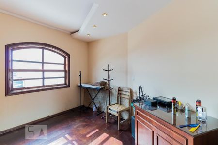 Casa à venda com 274m², 4 quartos e 5 vagas Casa à venda com 274m², 4 quartos e 5 vagasQuarto 2