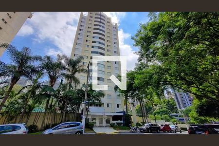 Apartamento para alugar com 155m², 2 quartos e 3 vagas Apartamento para alugar com 155m², 2 quartos e 3 vagasFachada