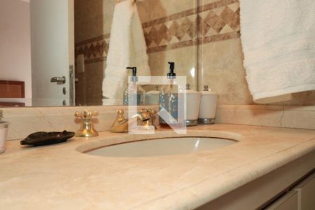 Apartamento para alugar com 155m², 2 quartos e 3 vagas Apartamento para alugar com 155m², 2 quartos e 3 vagasBanheiro da Suíte