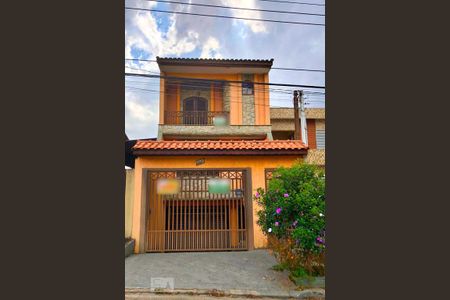 Casa à venda com 284m², 3 quartos e 3 vagasFachada