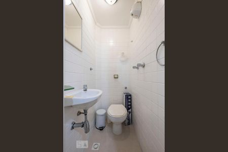 Apartamento para alugar com 75m², 2 quartos e 1 vaga Apartamento para alugar com 75m², 2 quartos e 1 vagaBanheiro de Serviço