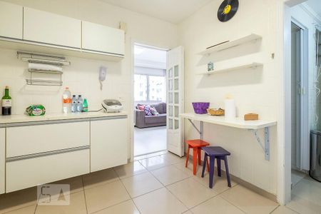 Apartamento para alugar com 75m², 2 quartos e 1 vaga Apartamento para alugar com 75m², 2 quartos e 1 vagaCozinha