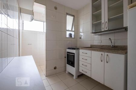 Cozinha de apartamento para alugar com 1 quarto, 35m² em Perdizes, São Paulo