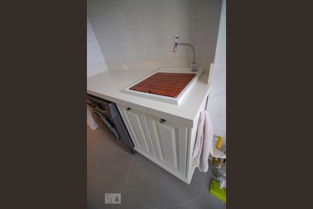 Apartamento à venda com 146m², 2 quartos e 3 vagasÁrea de Serviço