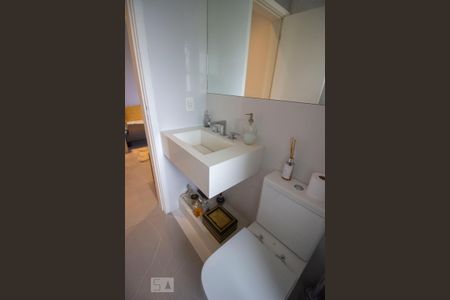 Apartamento à venda com 146m², 2 quartos e 3 vagasBanheiro da Suíte 2