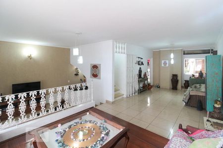 Sala de casa à venda com 3 quartos, 200m² em Jardim da Glória, São Paulo