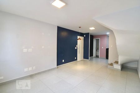 Sala de casa de condomínio para alugar com 3 quartos, 90m² em Bela Vista, São Paulo
