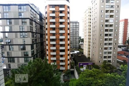 Sala vista de apartamento para alugar com 2 quartos, 72m² em Butantã, São Paulo