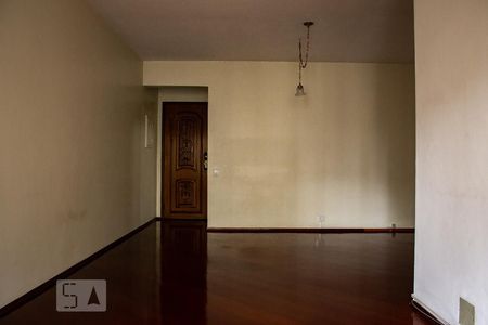 Apartamento à venda com 88m², 3 quartos e 1 vagaSala