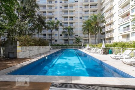 Studio à venda com 34m², 1 quarto e 1 vagaÁrea comum - Piscina