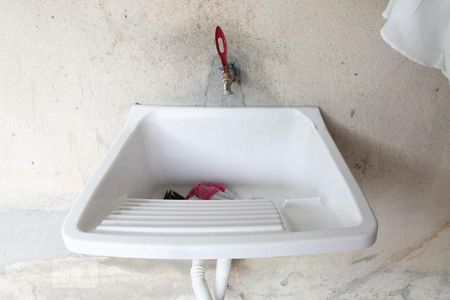 Casa à venda com 60m², 2 quartos e 1 vagaTanque 