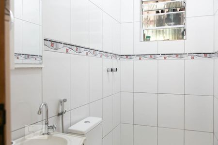 Casa à venda com 60m², 2 quartos e 1 vagaBanheiro 2