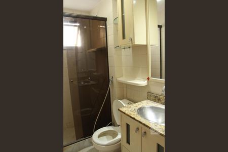 Banheiro de apartamento para alugar com 1 quarto, 38m² em Anil, Rio de Janeiro