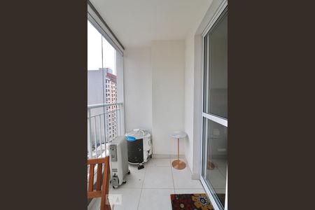 Varanda de kitnet/studio para alugar com 1 quarto, 31m² em República, São Paulo