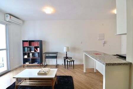 Sala/Quarto de kitnet/studio para alugar com 1 quarto, 31m² em República, São Paulo