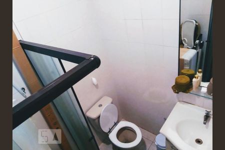 Casa à venda com 170m², 4 quartos e 2 vagasBanheiro