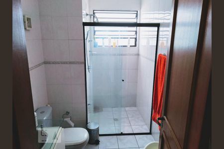 Banheiro de casa à venda com 4 quartos, 170m² em Cambuci, São Paulo