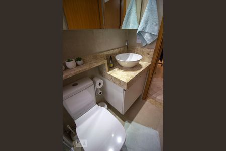 Apartamento para alugar com 68m², 2 quartos e 1 vagaBanheiro