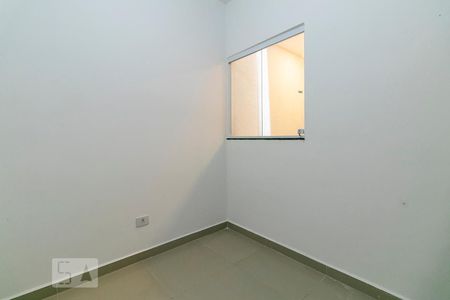 Quarto 2 de apartamento para alugar com 2 quartos, 42m² em Vila Canero, São Paulo