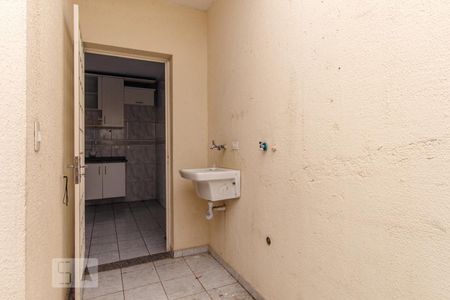 Casa à venda com 120m², 3 quartos e 2 vagasÁrea de serviço