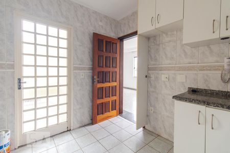 Casa à venda com 120m², 3 quartos e 2 vagasCozinha