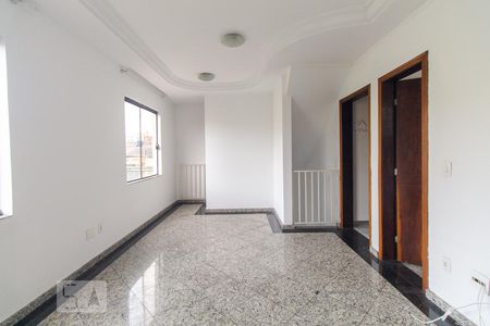Sala de Casa com 3 quartos, 120m² Chácara Mafalda