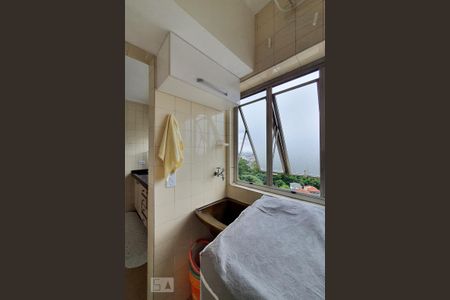 Apartamento à venda com 65m², 2 quartos e 1 vaga Apartamento à venda com 65m², 2 quartos e 1 vagaÁrea de serviço