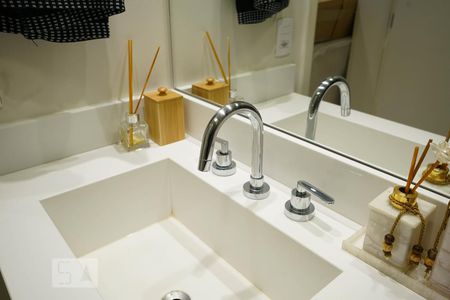 Apartamento à venda com 138m², 2 quartos e 2 vagasBanheiro da Suíte 2