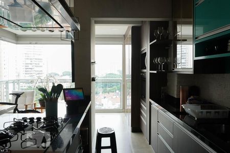 Apartamento à venda com 138m², 2 quartos e 2 vagasCozinha