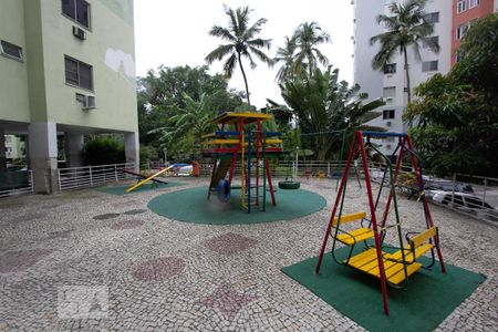 Apartamento para alugar com 40m², 1 quarto e 1 vagaParquinho