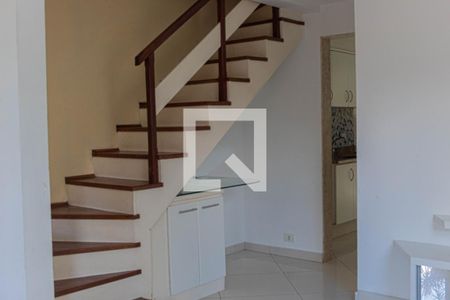 Sala de casa de condomínio à venda com 2 quartos, 74m² em Pechincha, Rio de Janeiro