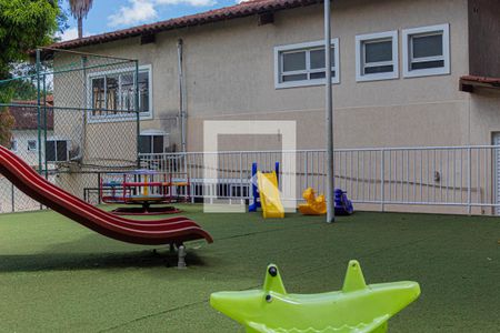 Casa de condomínio à venda com 74m², 2 quartos e 3 vagasÁrea comum - Playground