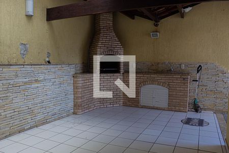 Casa de condomínio à venda com 74m², 2 quartos e 3 vagasChurrasqueira