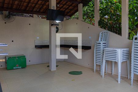 Casa de condomínio à venda com 74m², 2 quartos e 3 vagasÁrea comum - Churrasqueira