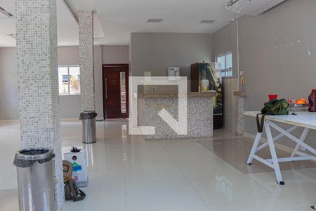 Casa de condomínio à venda com 74m², 2 quartos e 3 vagasÁrea comum - Salão de festas