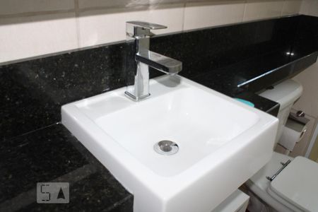 Apartamento para alugar com 70m², 2 quartos e 2 vagasDetalhe