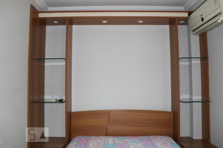 Apartamento para alugar com 70m², 2 quartos e 2 vagasSuite