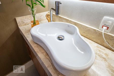 Apartamento à venda com 95m², 2 quartos e 1 vagaSuíte 2 - Banheiro